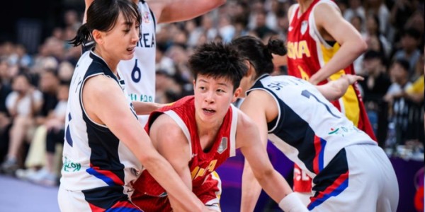 开云下载-宫导钦点扛旗人重回国家队！张曼曼中看不中用，女篮1号位还得靠她？|李缘|宫鲁鸣|日本女篮|体育赛事讨论|中国女篮_新浪体育_新浪新闻