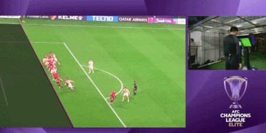 开云APP-蓉城逃过一劫！武里南进球被吹，VAR介入3分钟，越位毫厘之间