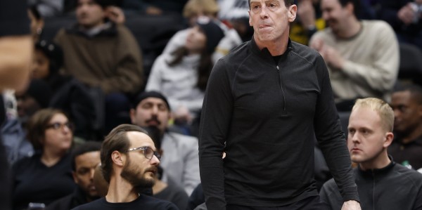 森林狼三分命中率53%！阿特金森：换防有失误 干扰投篮要做得更好