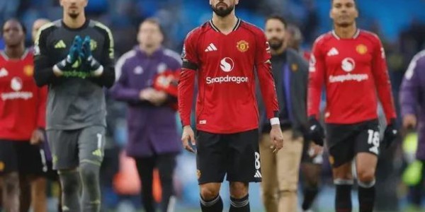 开云网页-再留一年！曼联有意提前续约B费 他仍是红魔建队核心