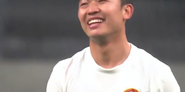 开云-0-1！辽宁铁人踢的“太憋屈”，主力外援被直红罚下，遭遇两连败|重庆队|重庆铜梁龙|中超|辽宁队|任意球_新浪体育_新浪新闻