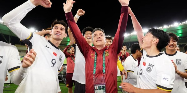 开云网页-铁血防守+铁腕管理，安东尼奥成功靠子弟兵，杨科失败因不够务实